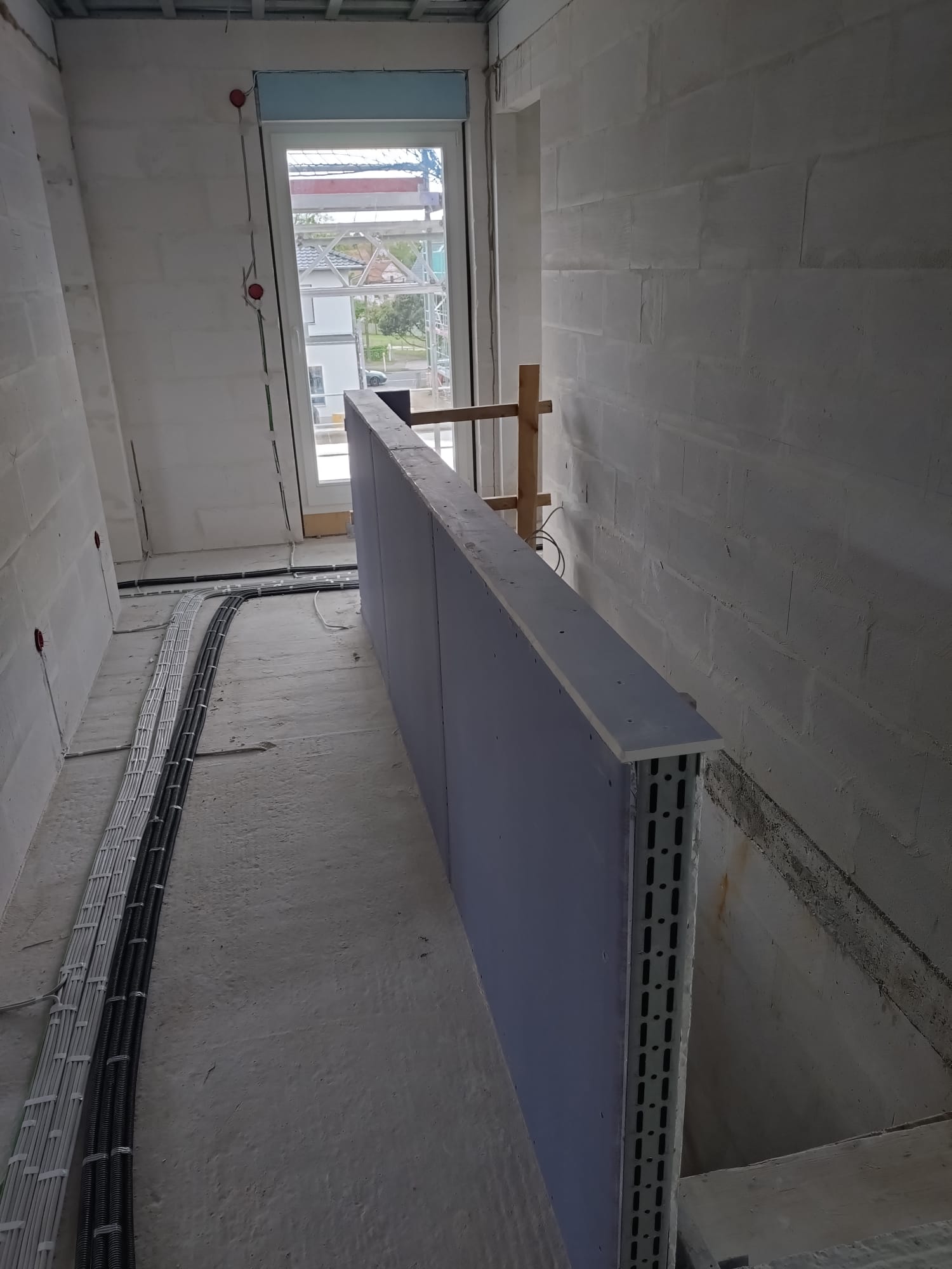 Aufbau einer Knauf Brüstungswand
